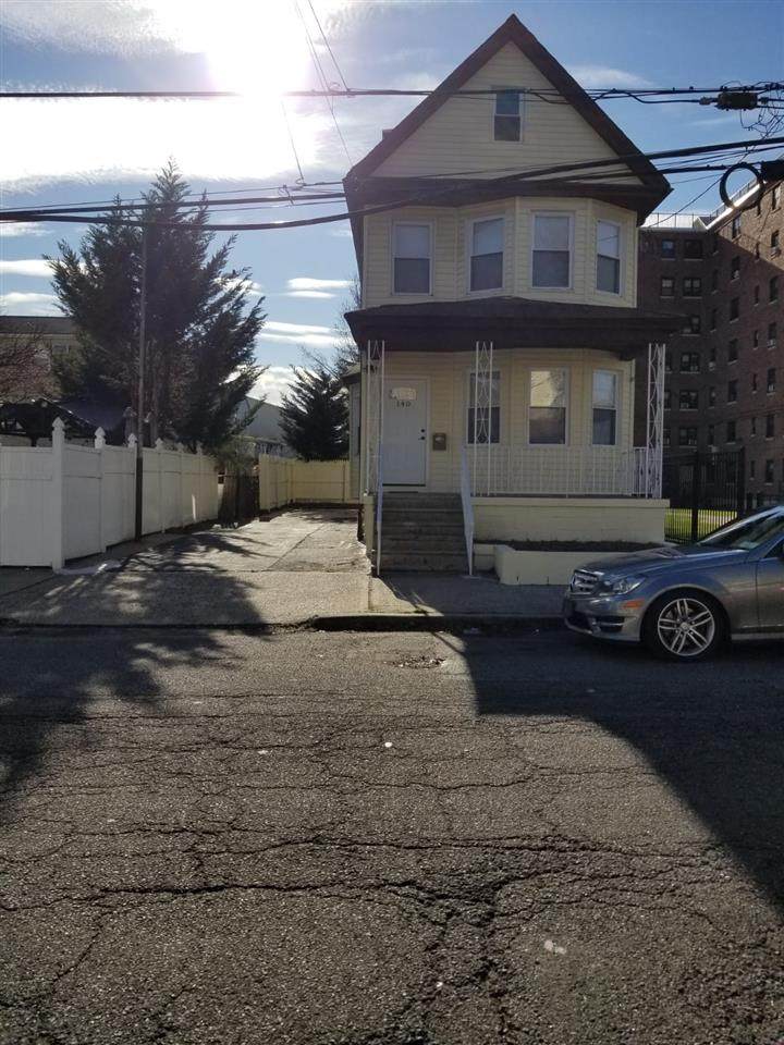 140 West 3Rd St - Photo 1