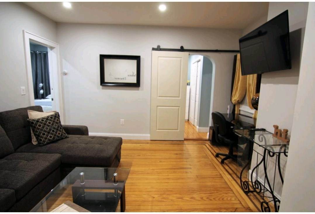 195 Bay St - Photo 1