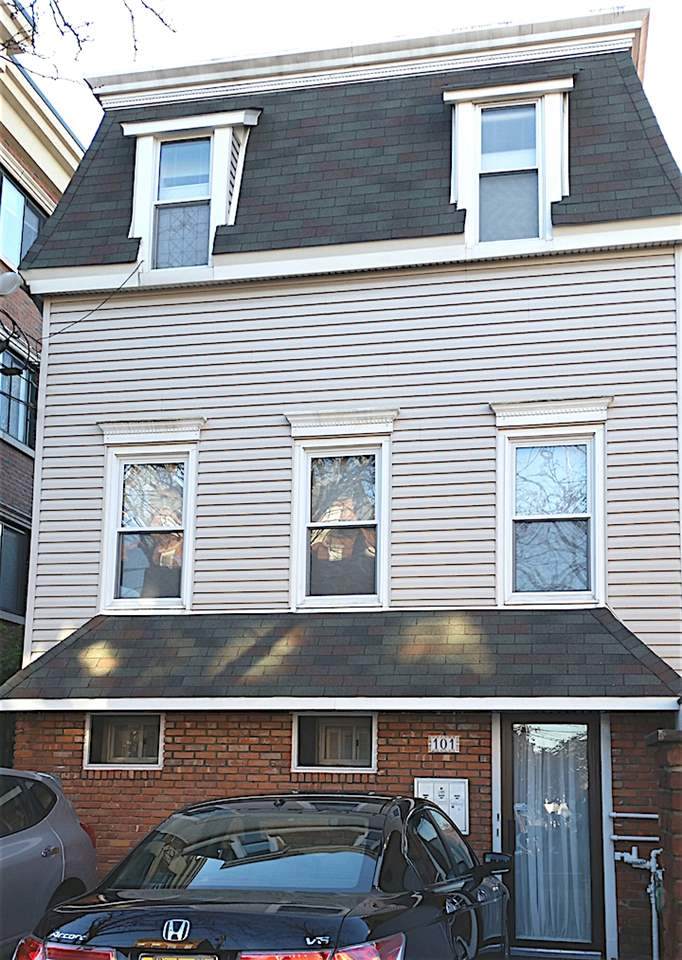 101 Maple St - Photo 1