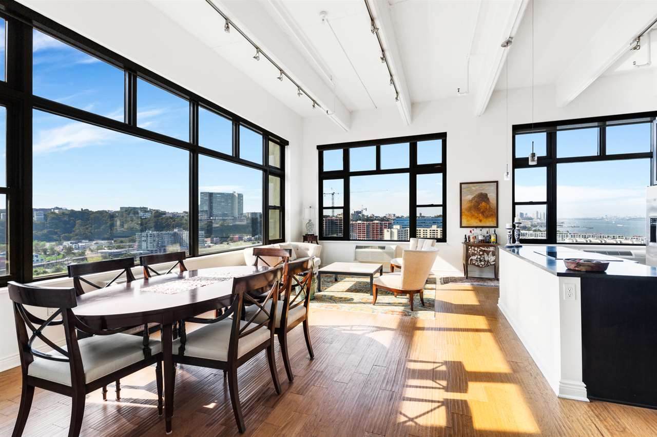 1500 Hudson St - Photo 1