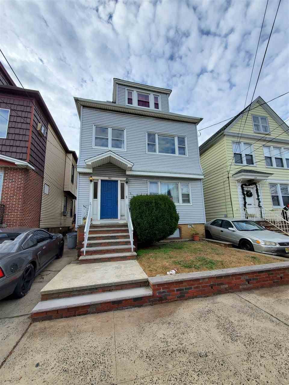 182 West 31St St - Photo 1