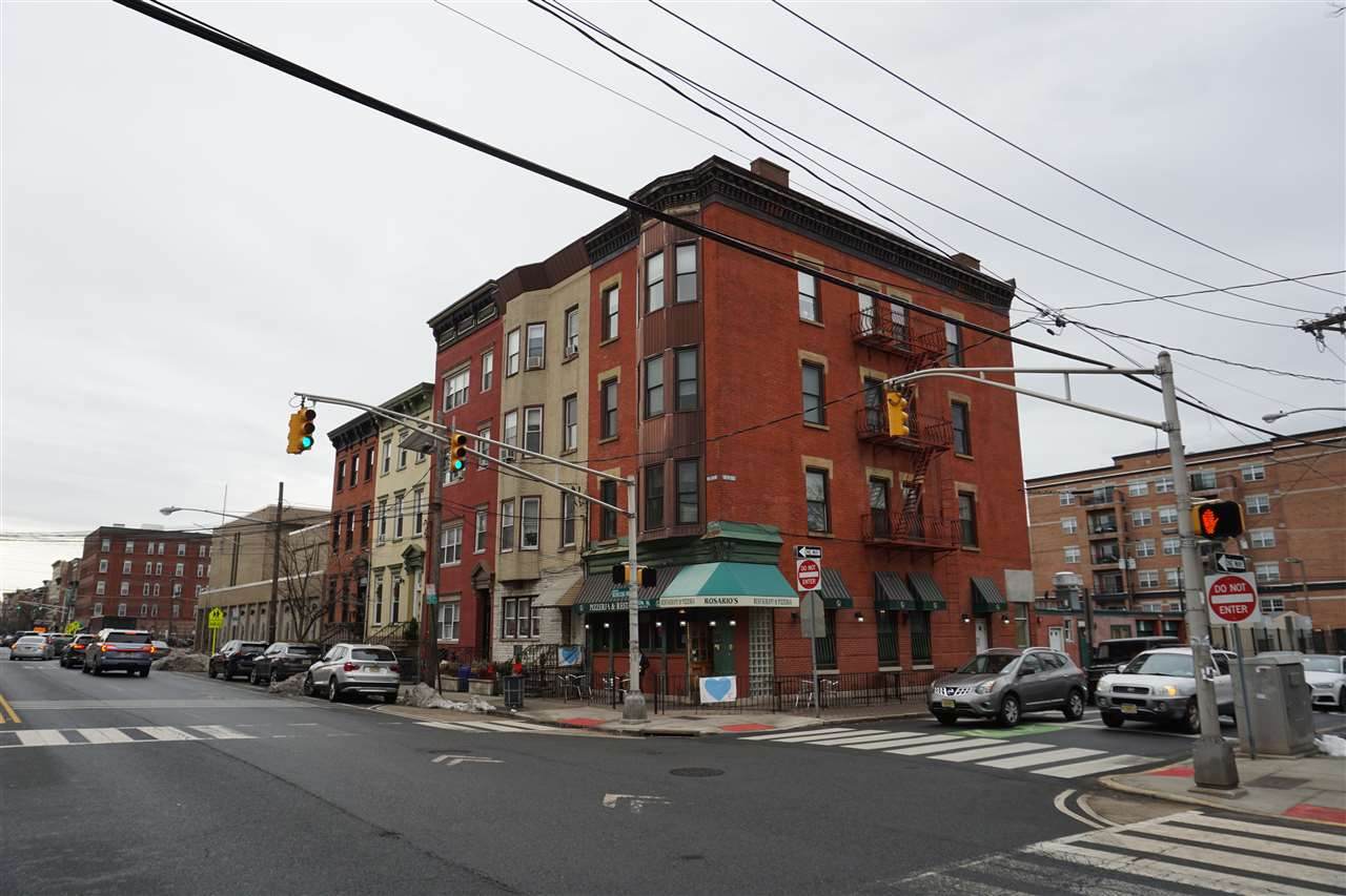 303 12TH ST - Photo 1