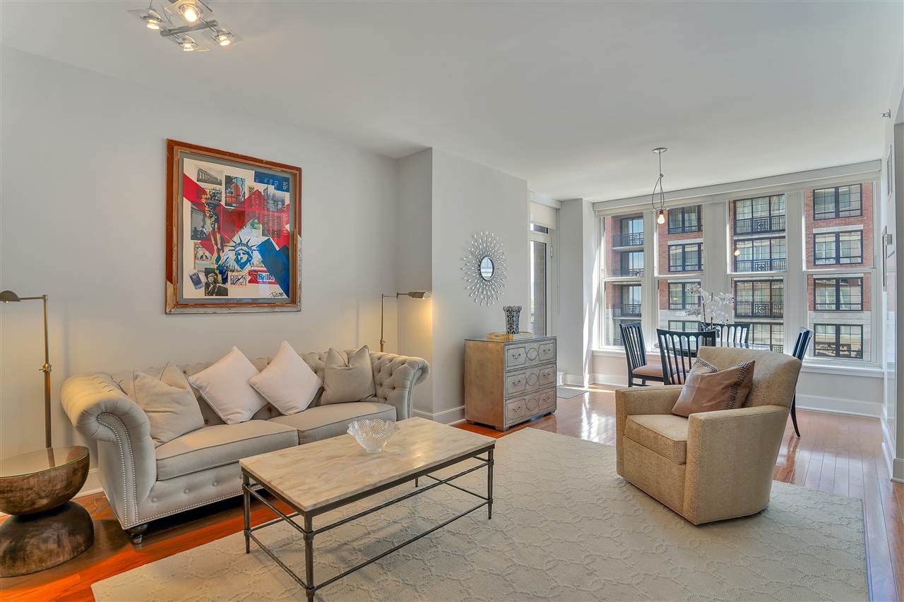 1125 Maxwell Lane - Photo 1