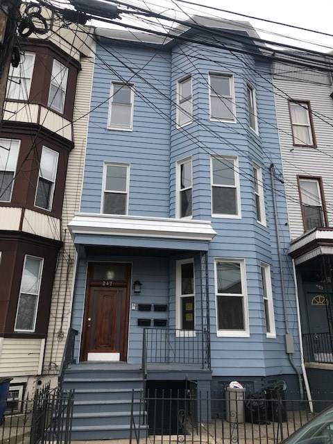 247 Griffith St - Photo 1