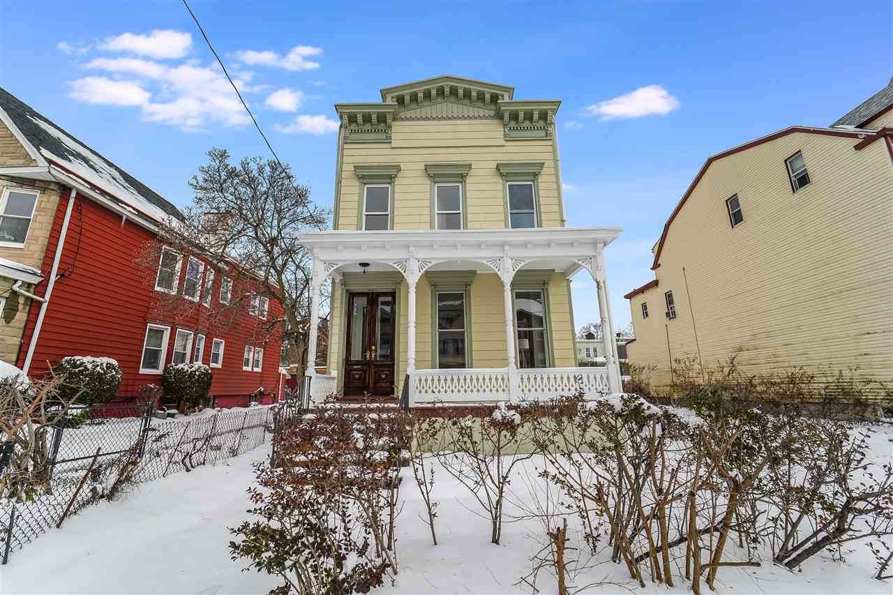 28 Pearsall Ave - Photo 1