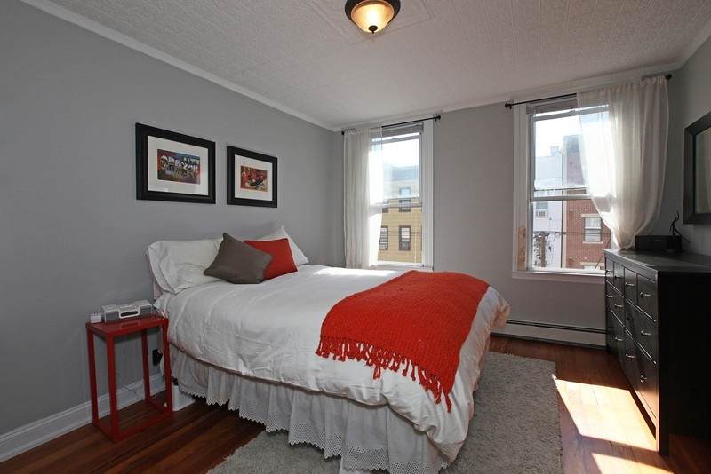 410 Adams St - Photo 1