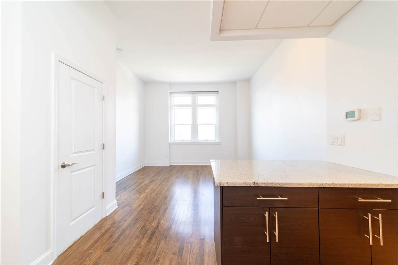 167 Wayne St - Photo 1