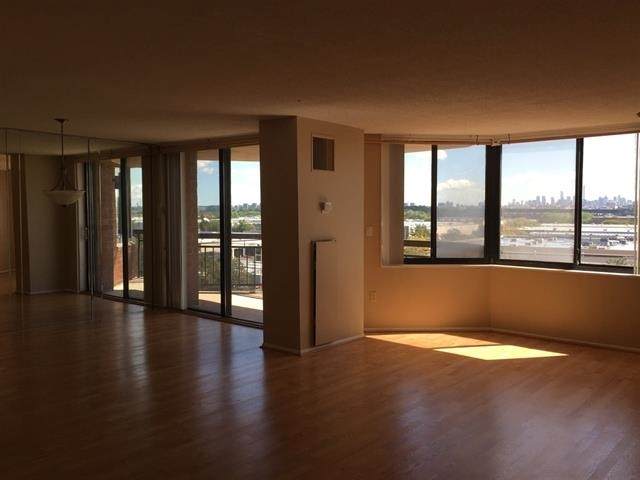 505 Harmon Cove Tower - Photo 1