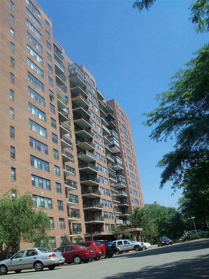 225 St Pauls Ave - Photo 1