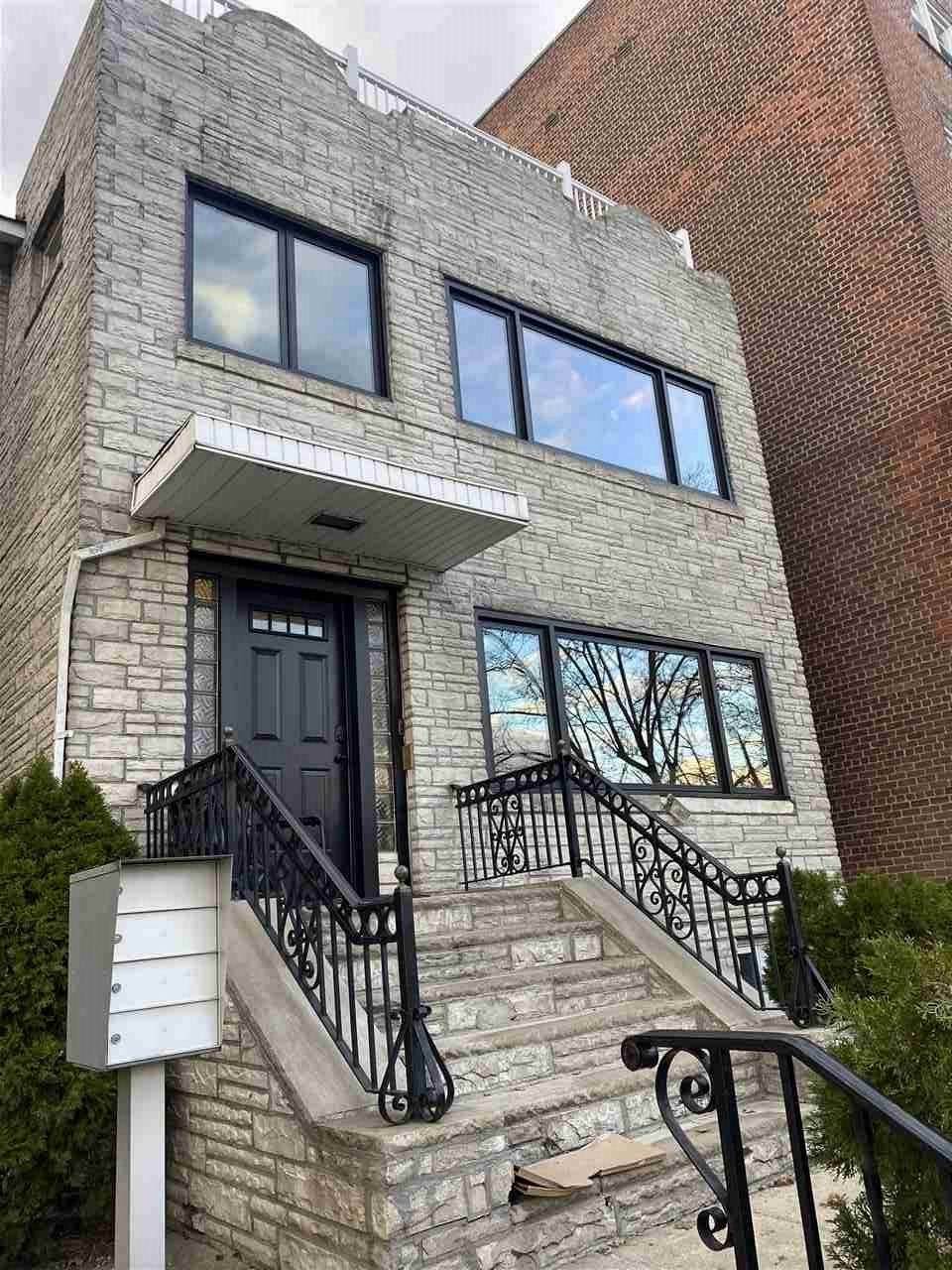 6115 Blvd East - Photo 1