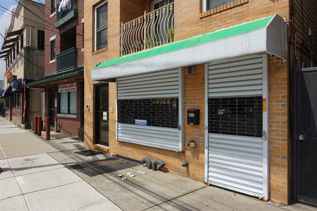 355 West Side Ave - Photo 1
