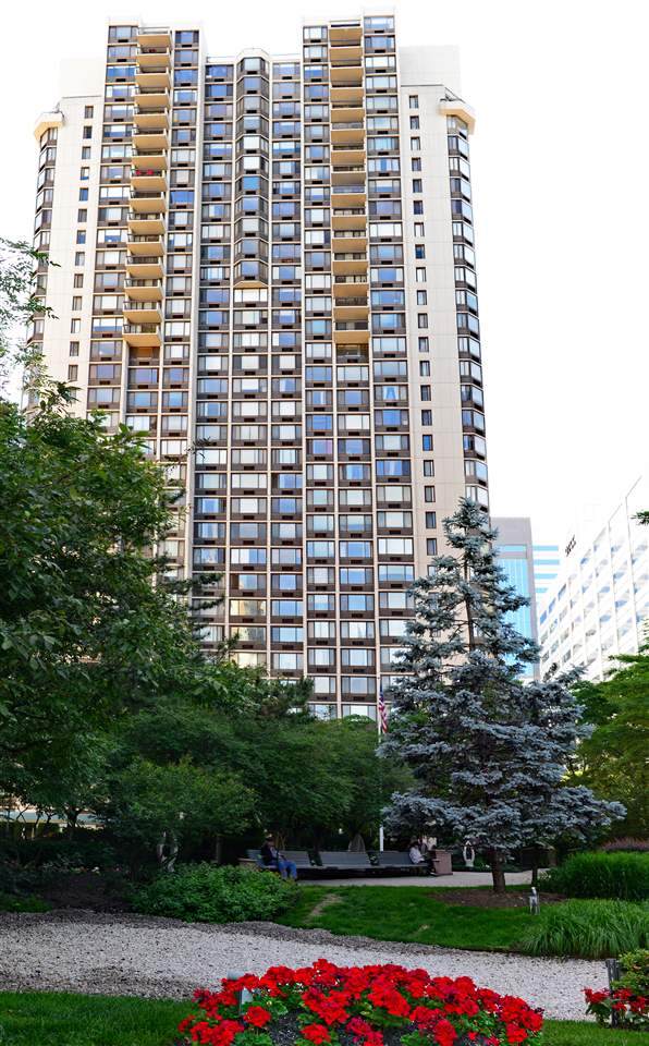 45 River Dr South - Photo 1