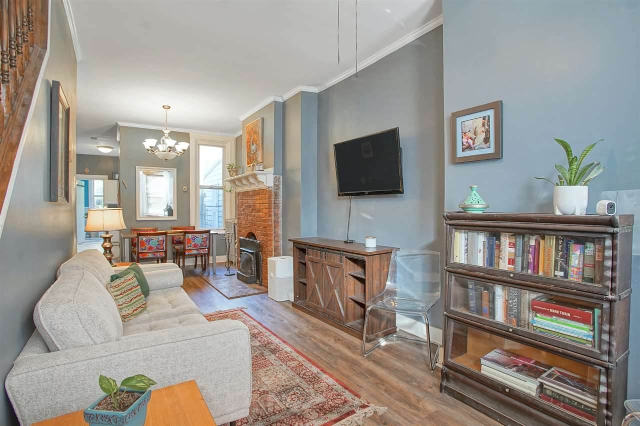 593 Gregory Ave - Photo 1