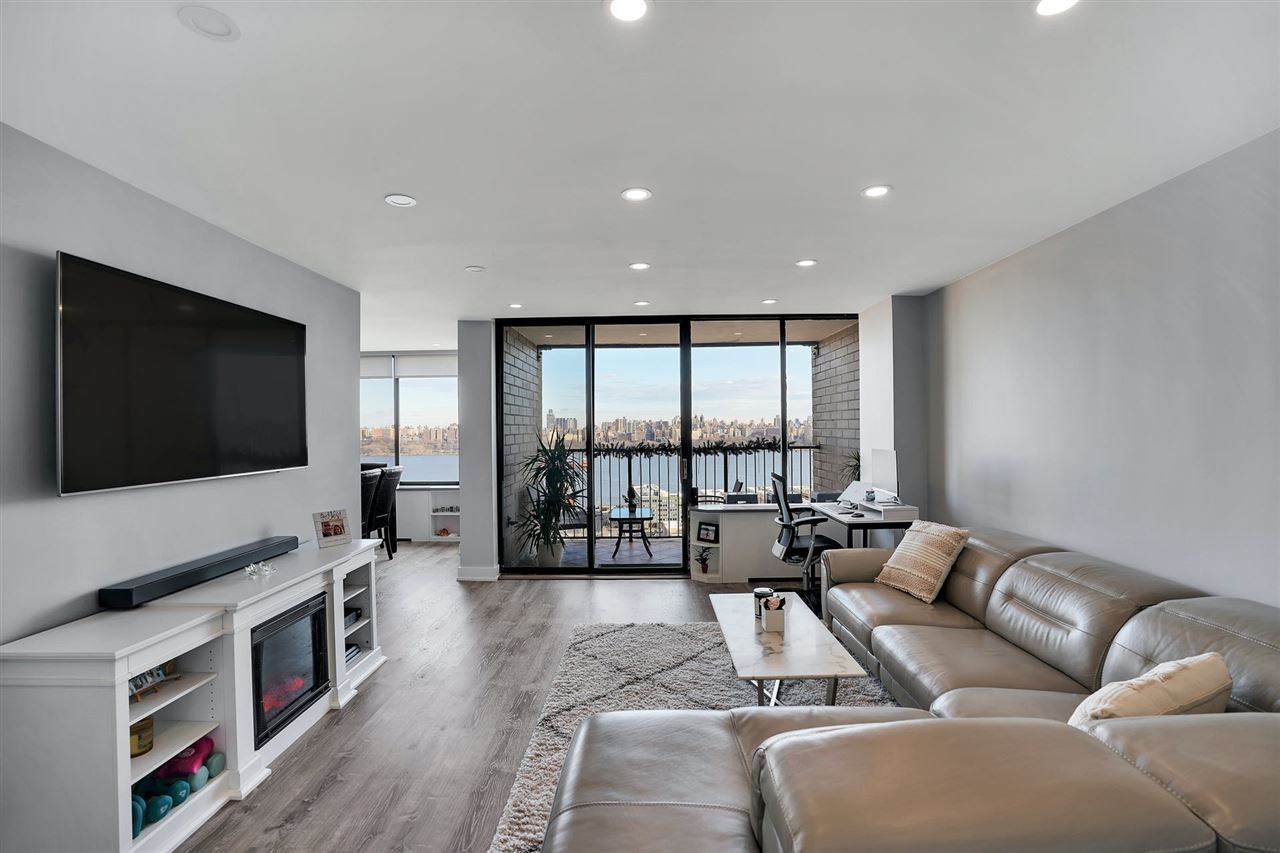 9060 Palisade Ave - Photo 1