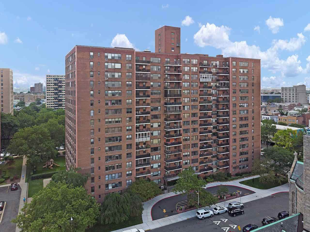 10 Huron Ave - Photo 1