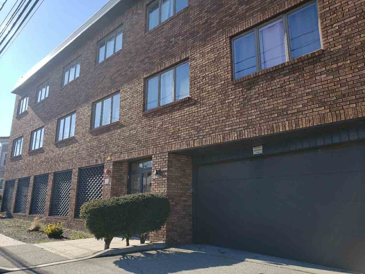 47 Bergen Blvd - Photo 1