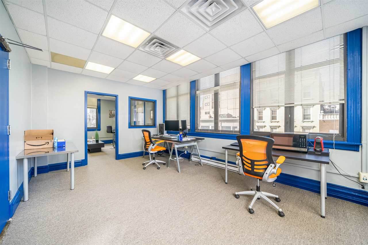 95 River St - Photo 1