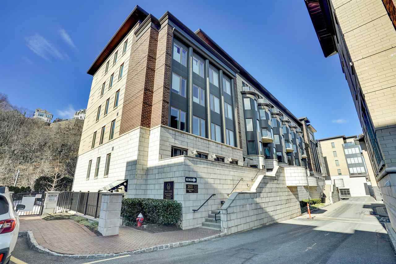 24 Cambridge Way - Photo 1