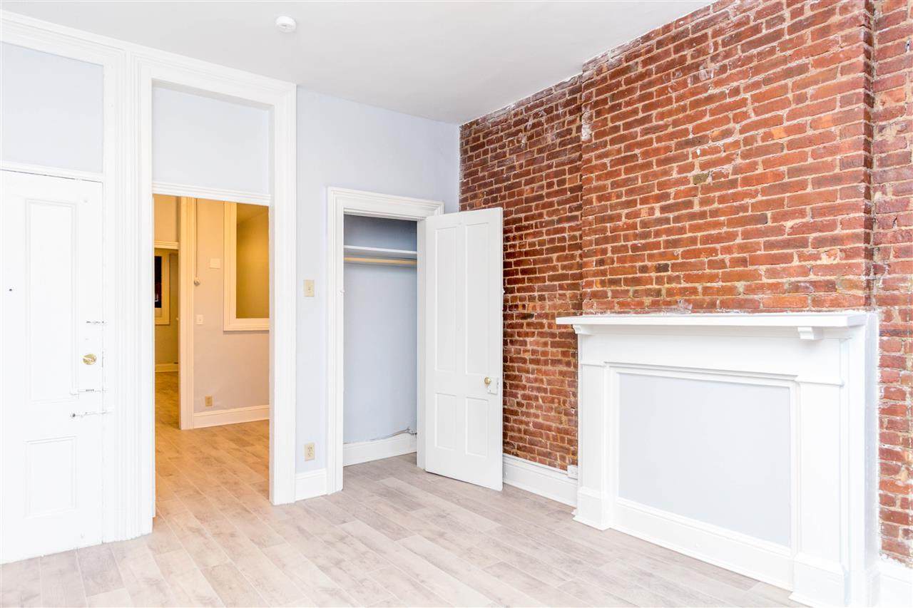 322 Washington St - Photo 1