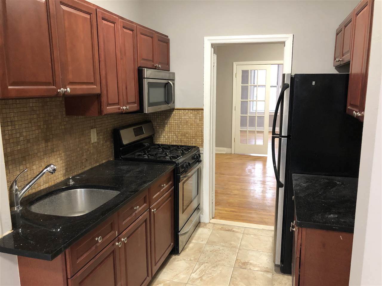 305 Park Ave - Photo 1