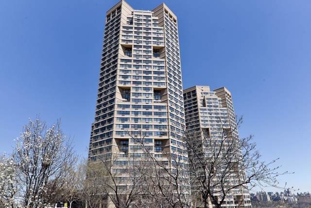 7002 Blvd East - Photo 1