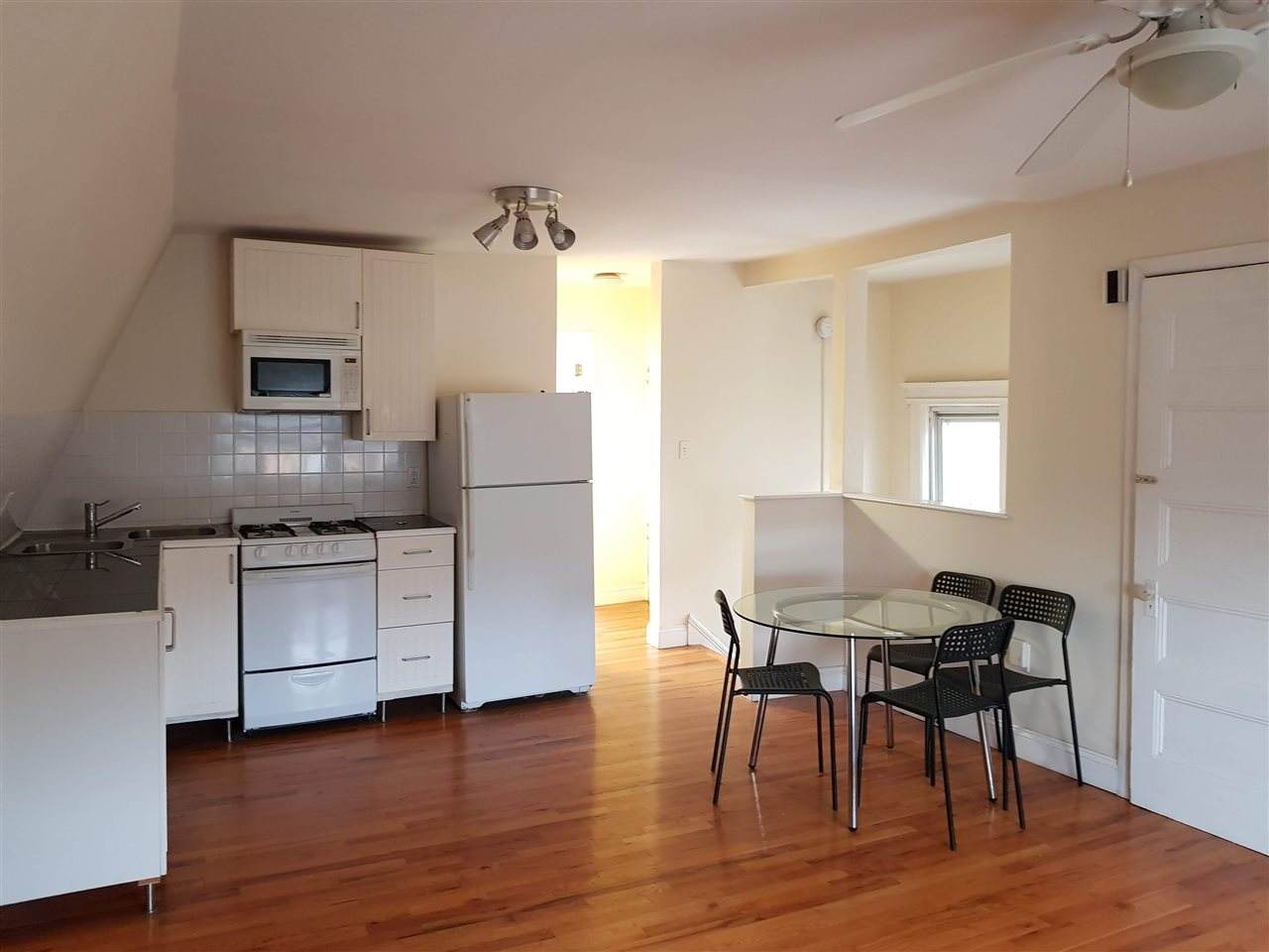 63 Clifton Pl - Photo 1