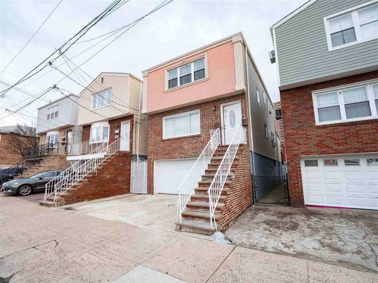 5710 Broadway - Photo 1