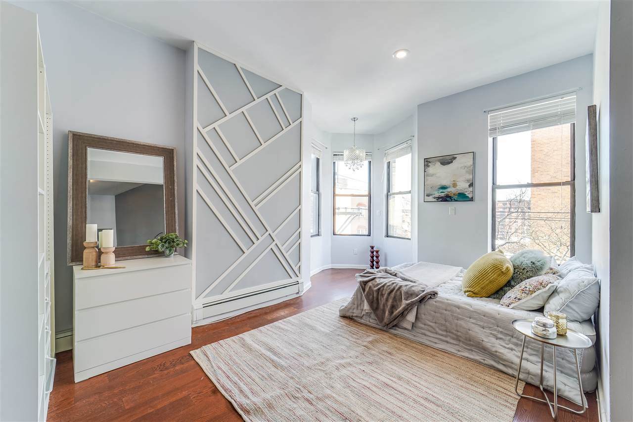 193 Ogden Ave - Photo 1