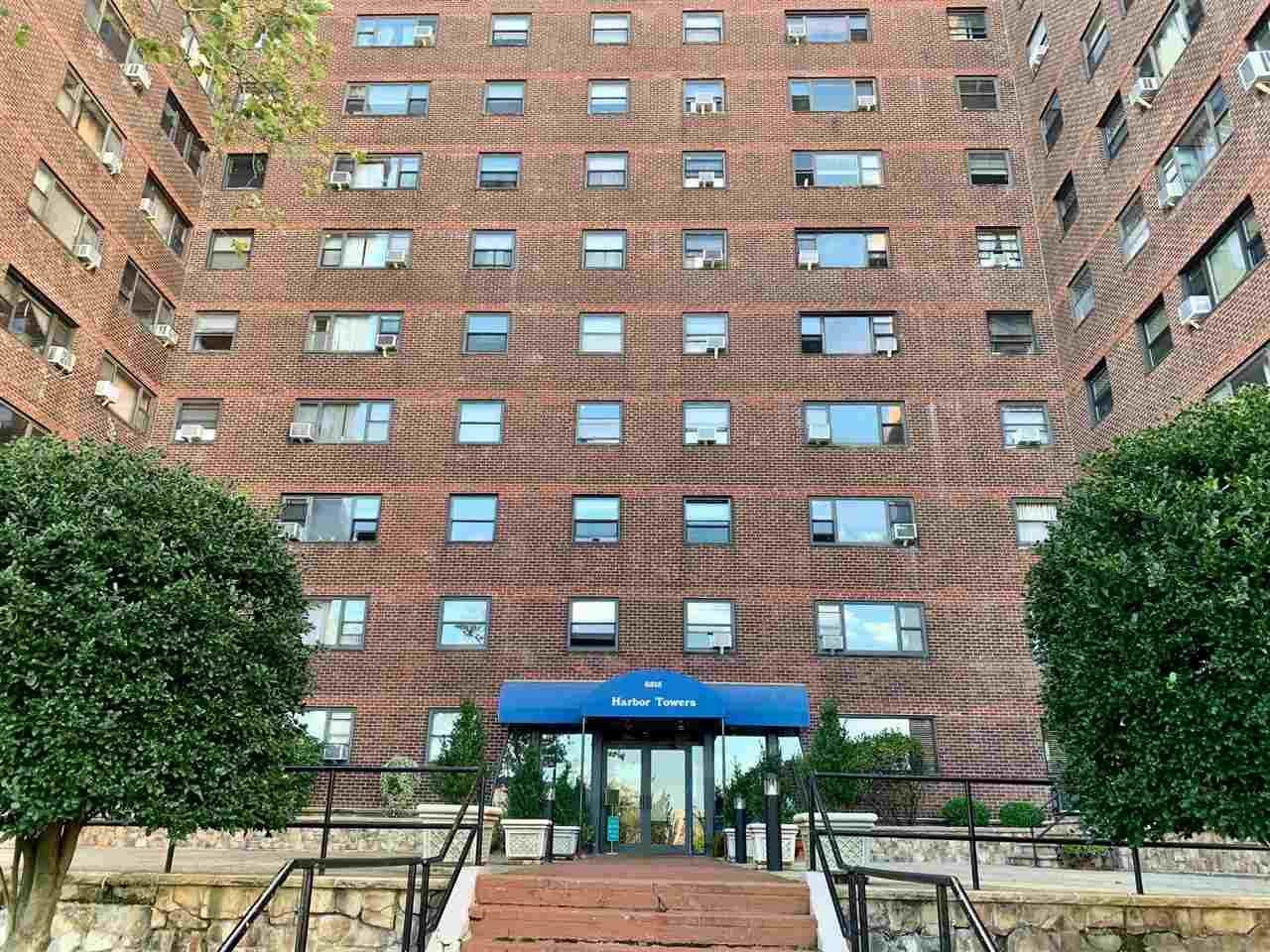 6515 Blvd East - Photo 1