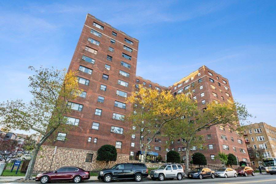 6515 Blvd East - Photo 1