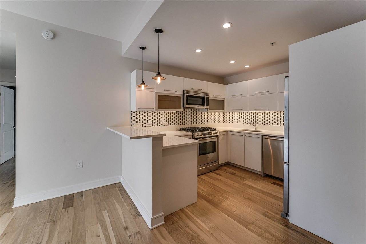 1450 Washington St - Photo 1