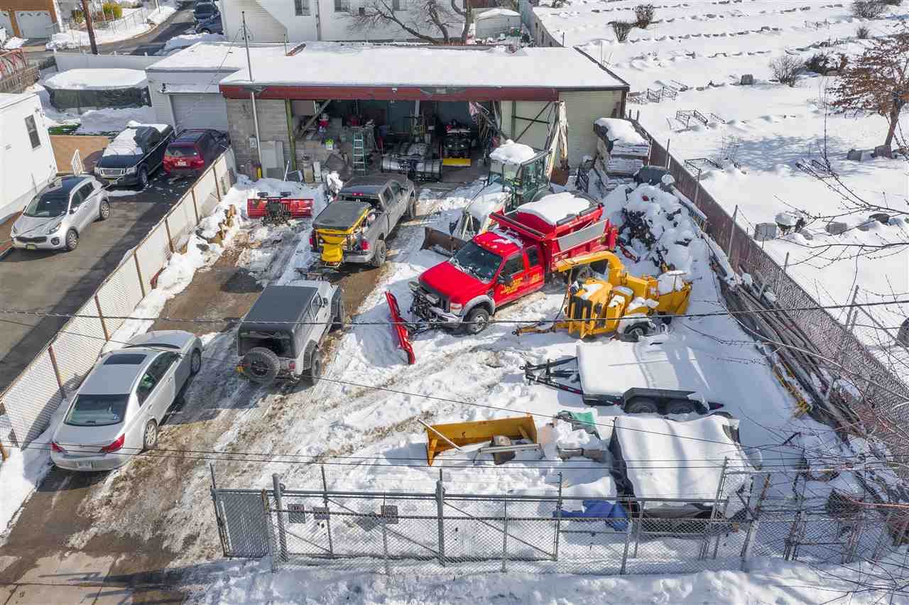 4000 Grand Ave - Photo 1
