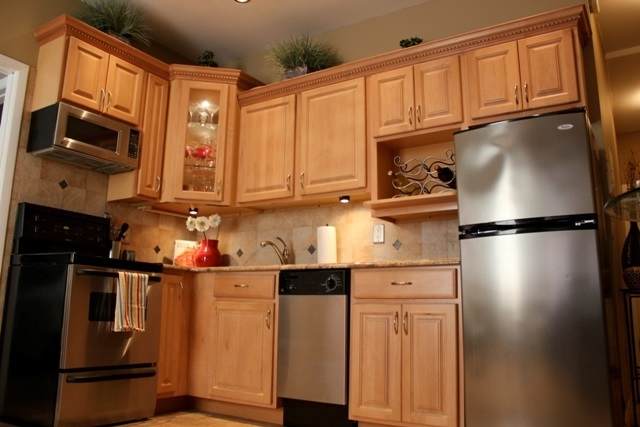 101 Willow Ave - Photo 1