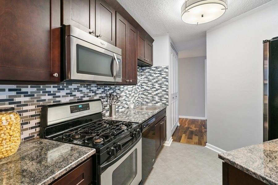 7004 Blvd East - Photo 1