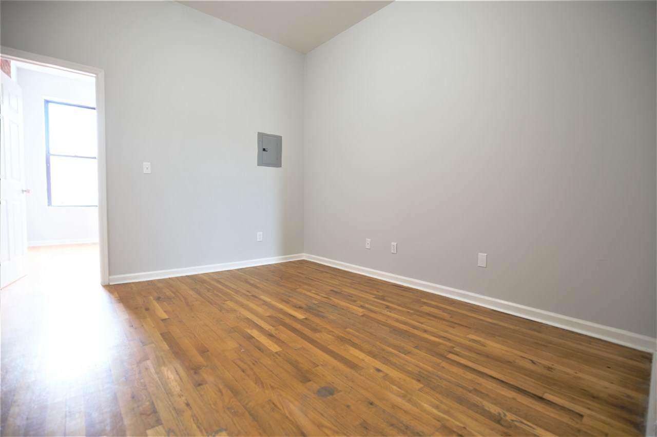 230 Washington St - Photo 1