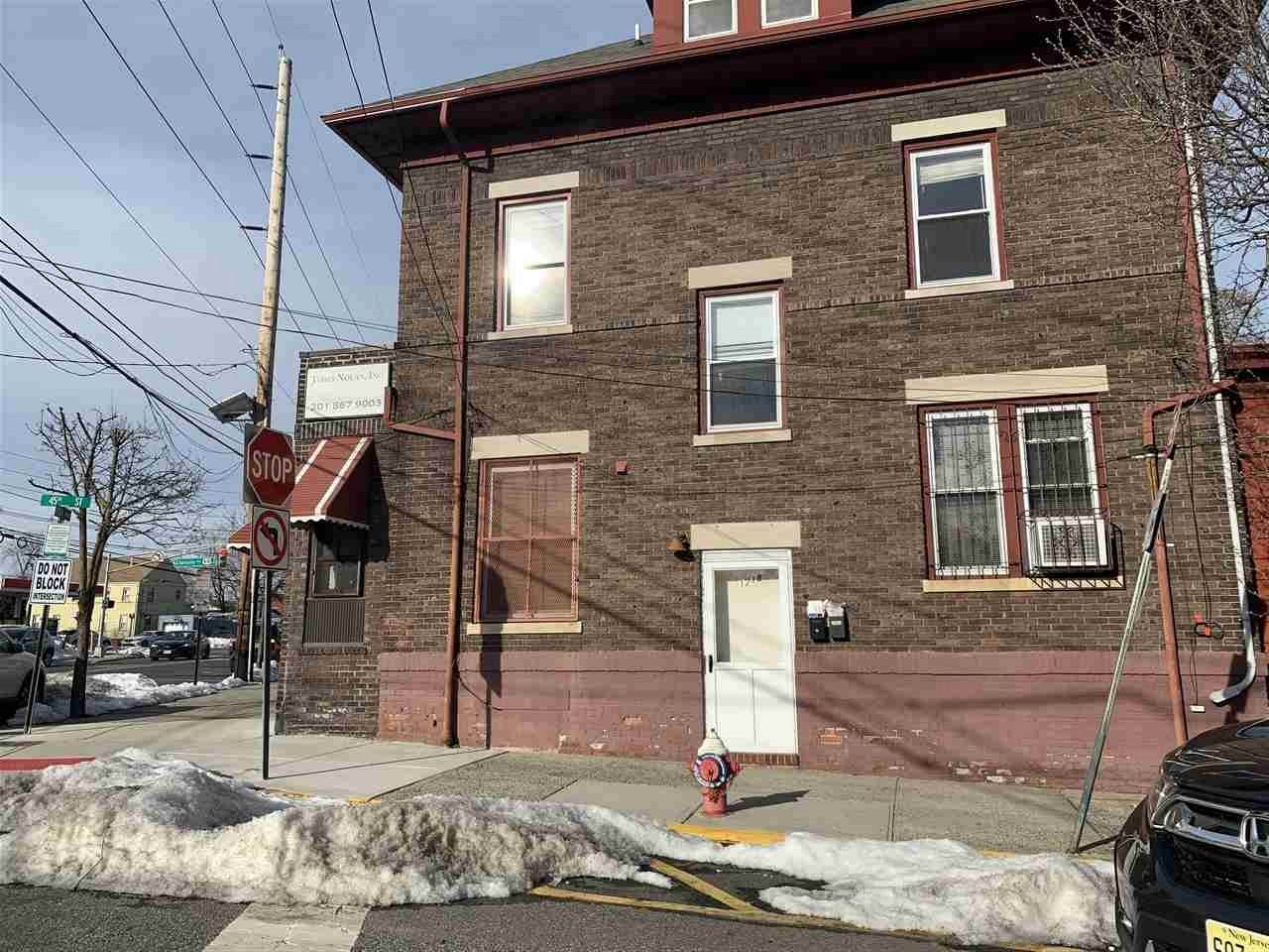 1718 45TH ST - Photo 1