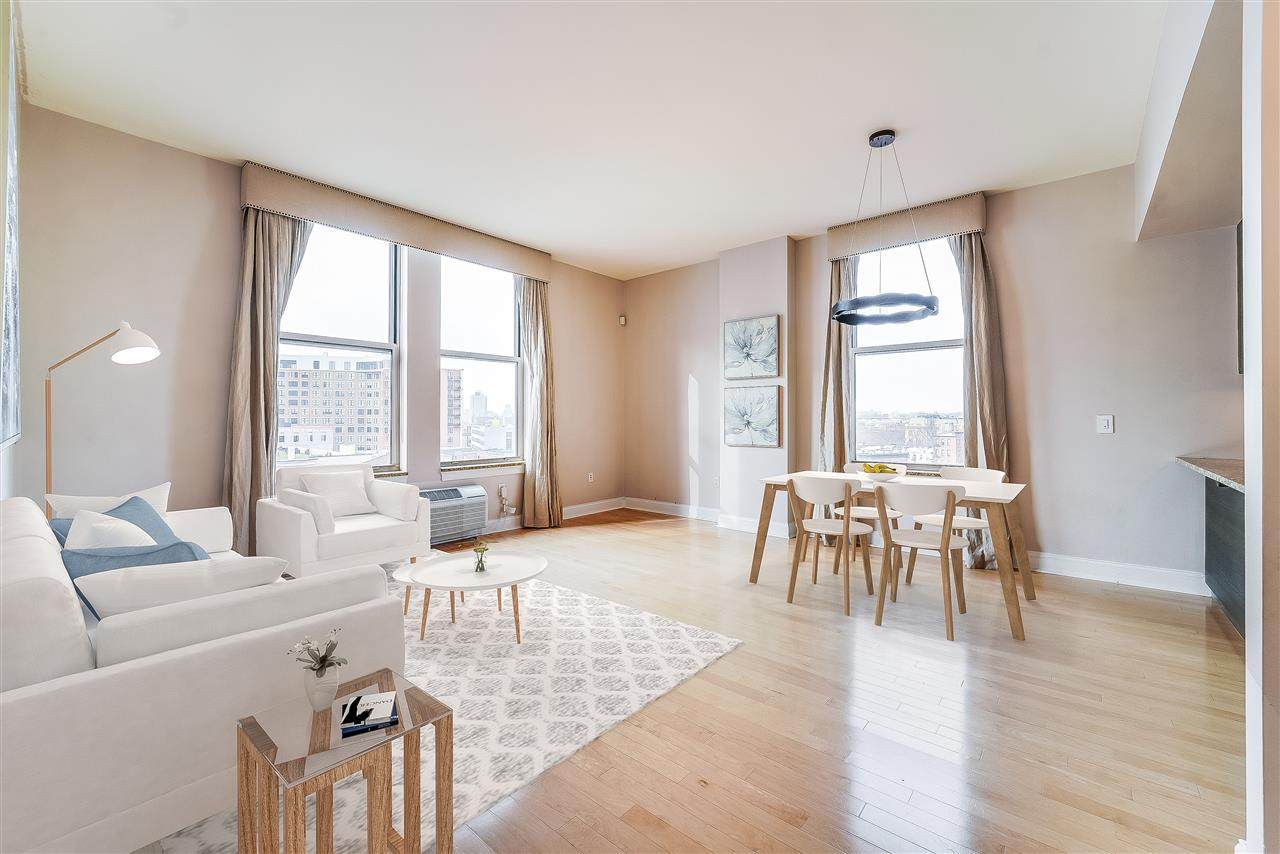 10 Regent St - Photo 1