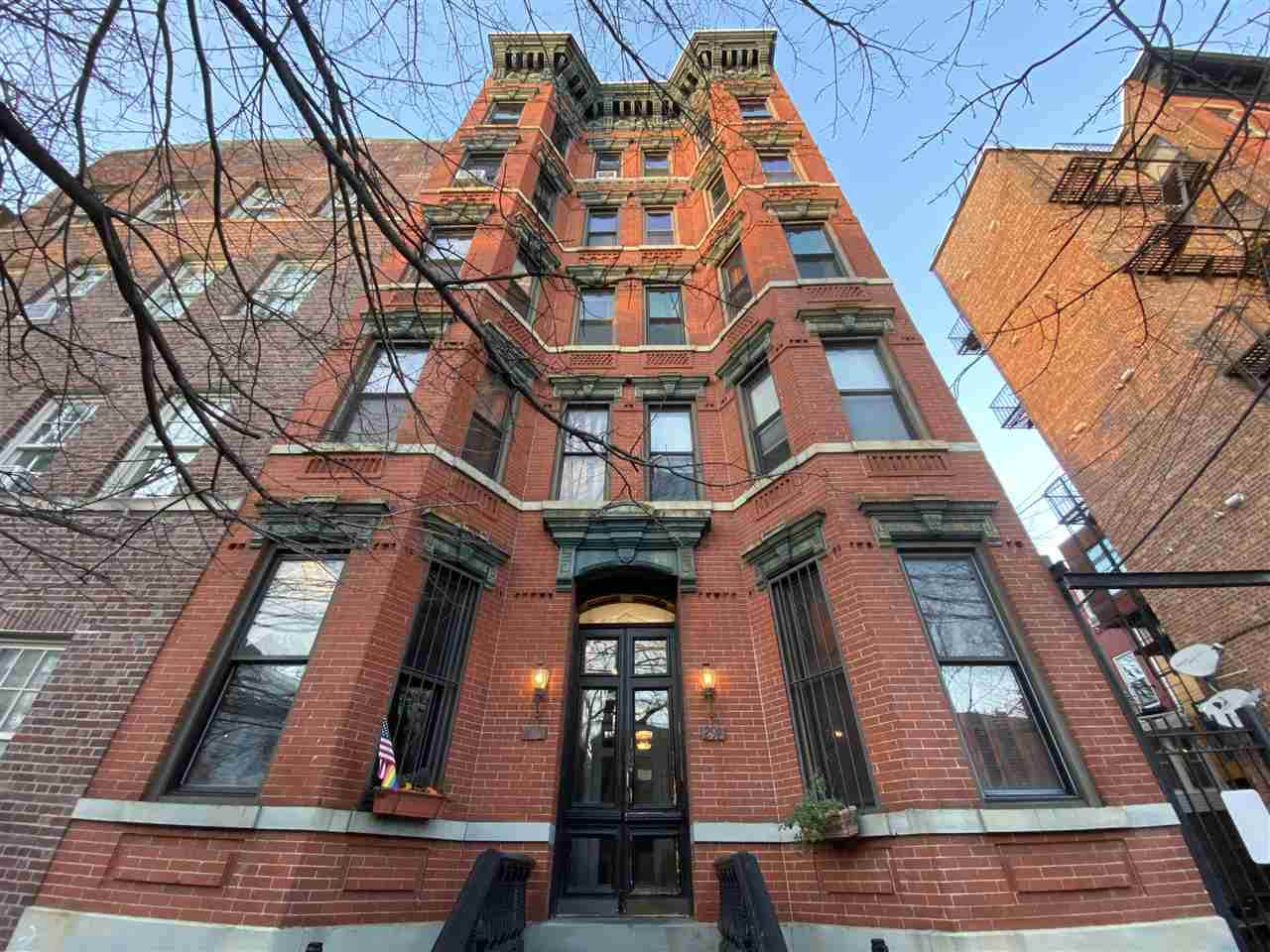 298 2ND ST - Photo 1