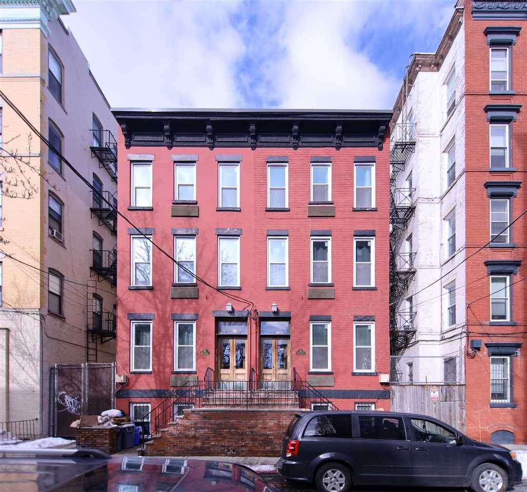 308 9TH ST - Photo 1