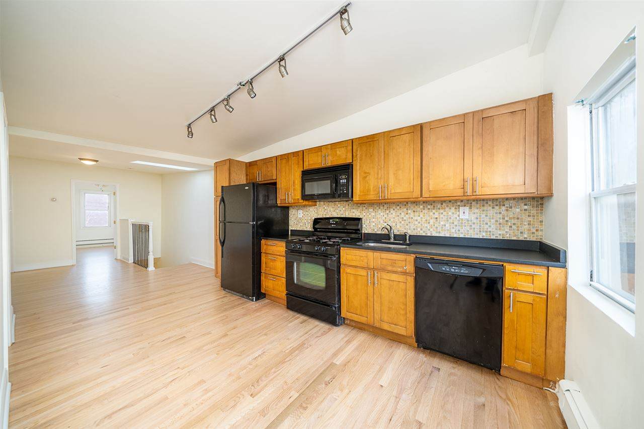 16 Coles St - Photo 1