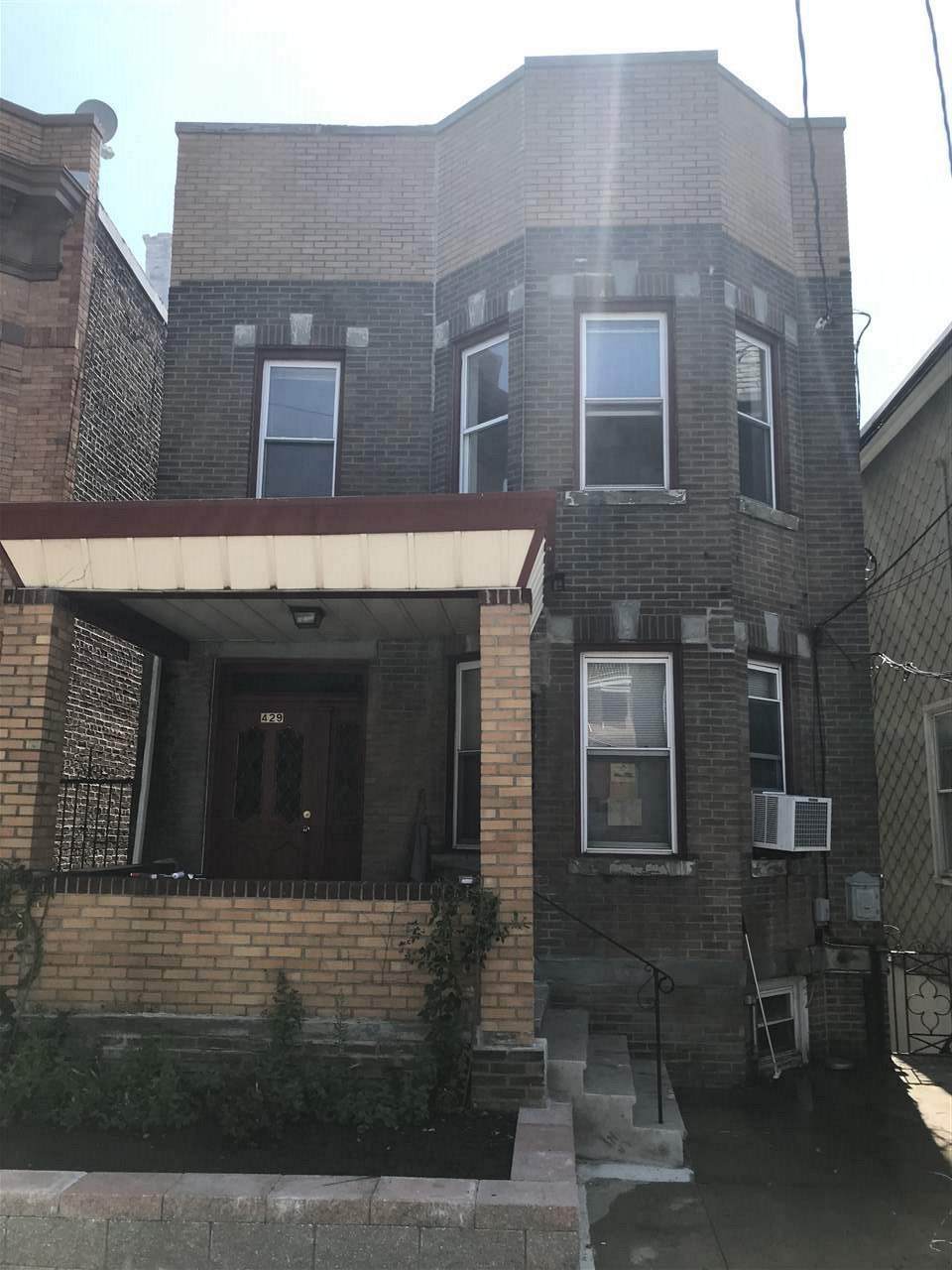 429 65TH ST - Photo 1