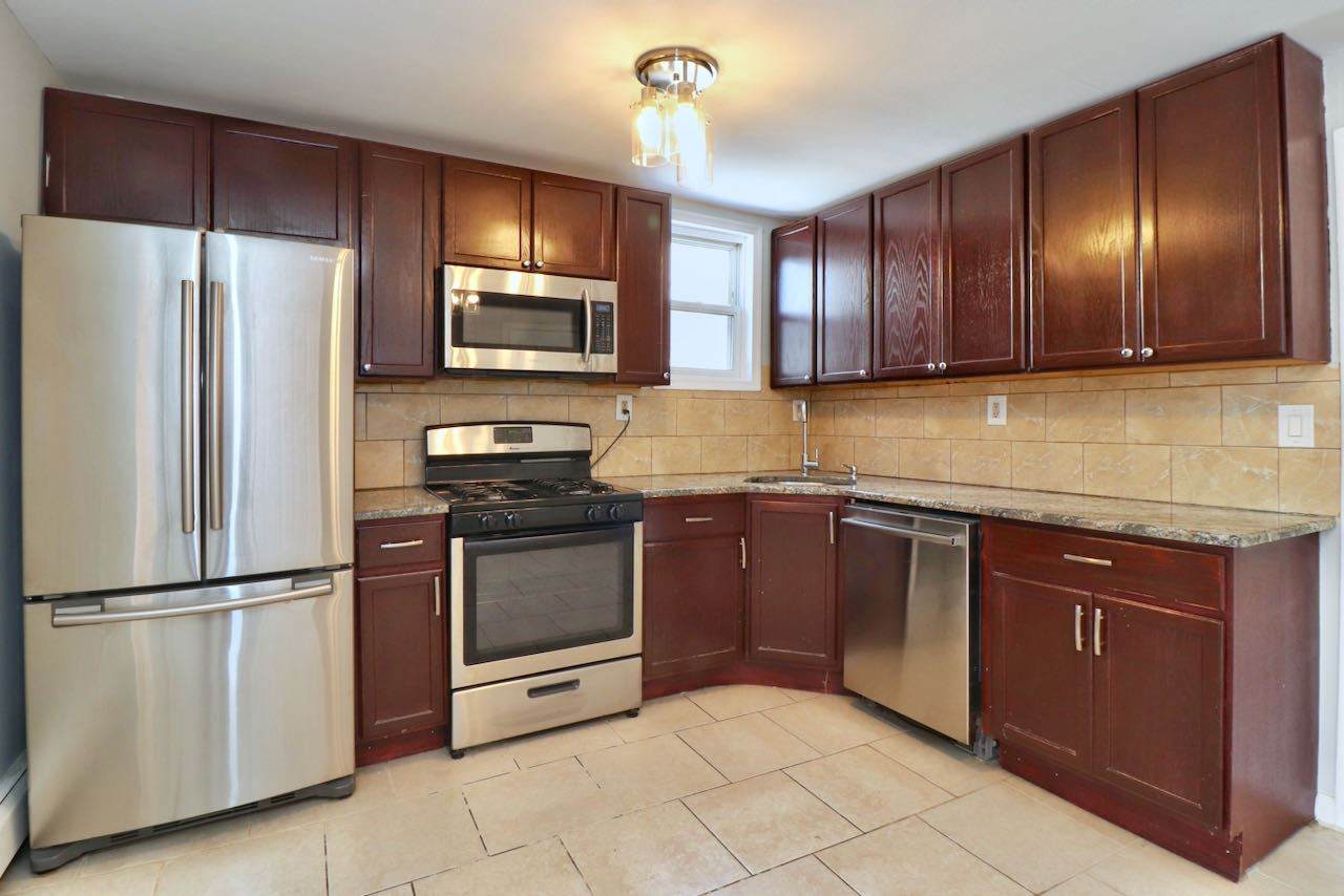 52 Beacon Ave - Photo 1