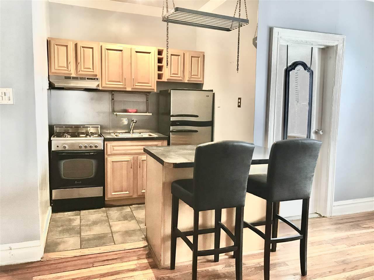 821 Bergen Ave - Photo 1