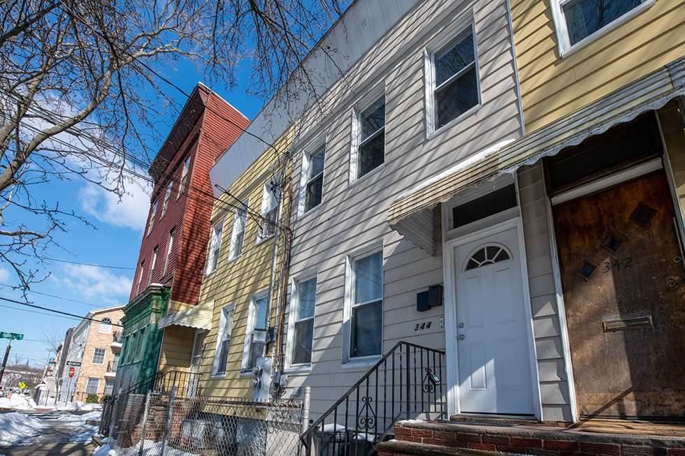 344 Bramhall Ave - Photo 1
