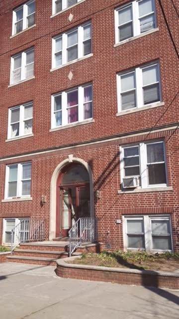 160 Avenue C - Photo 1