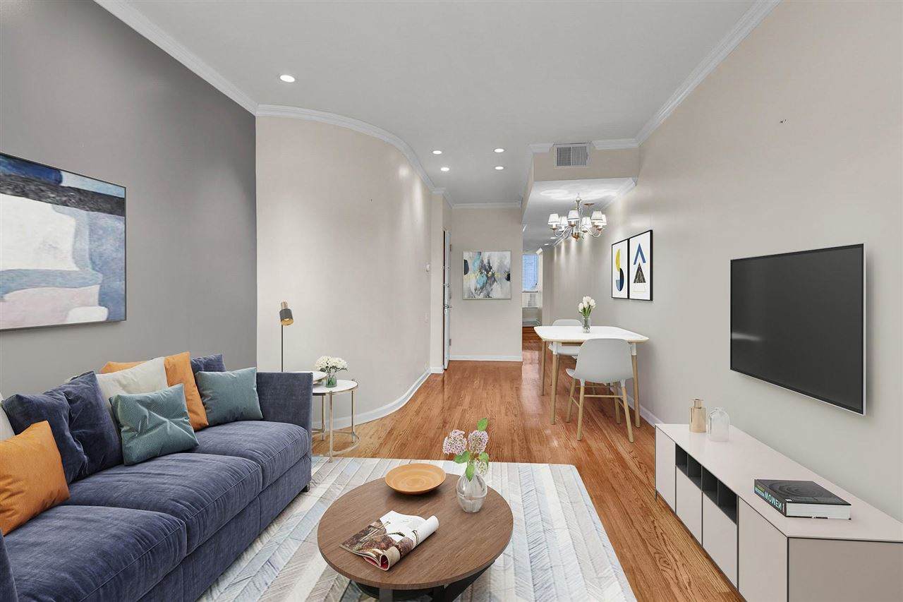 117 Bloomfield St - Photo 1