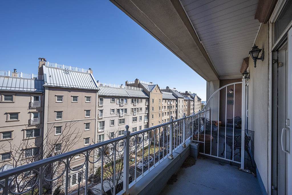 206 Shearwater Ct West - Photo 1