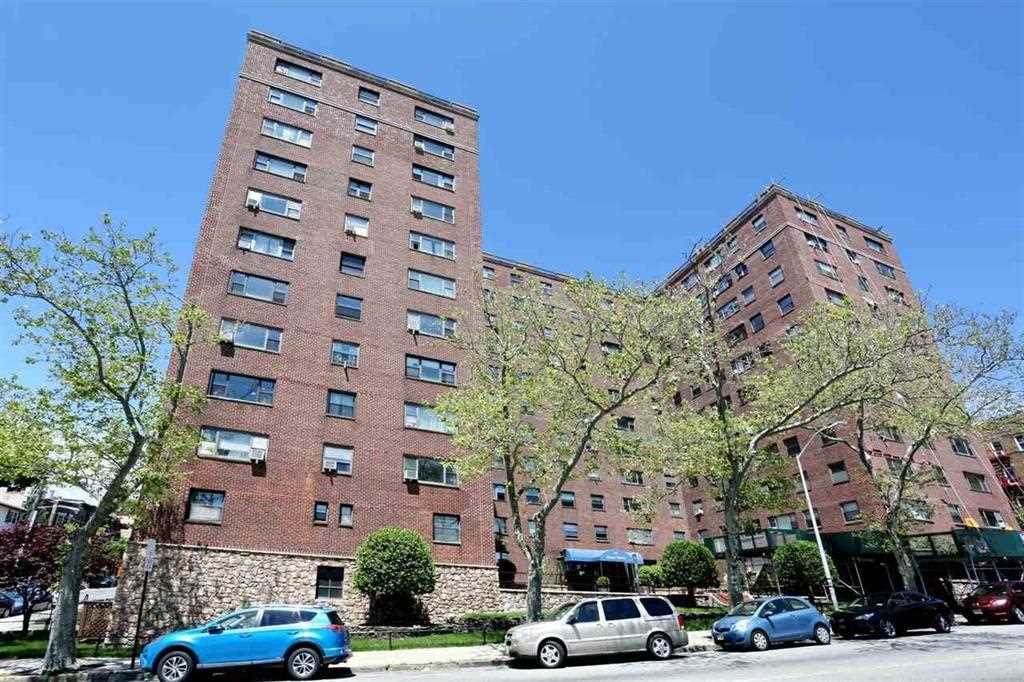 6515 Blvd East - Photo 1