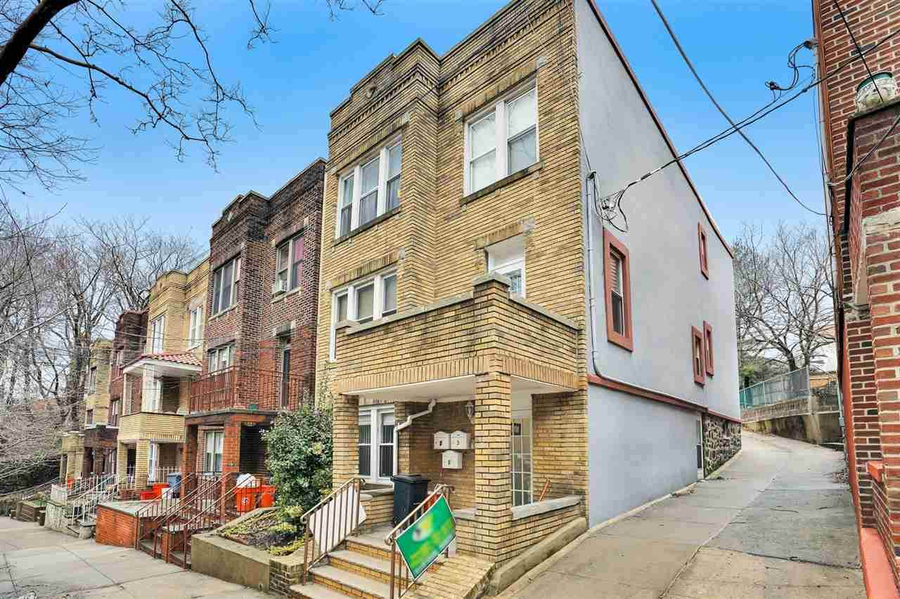 683 Blvd East - Photo 1