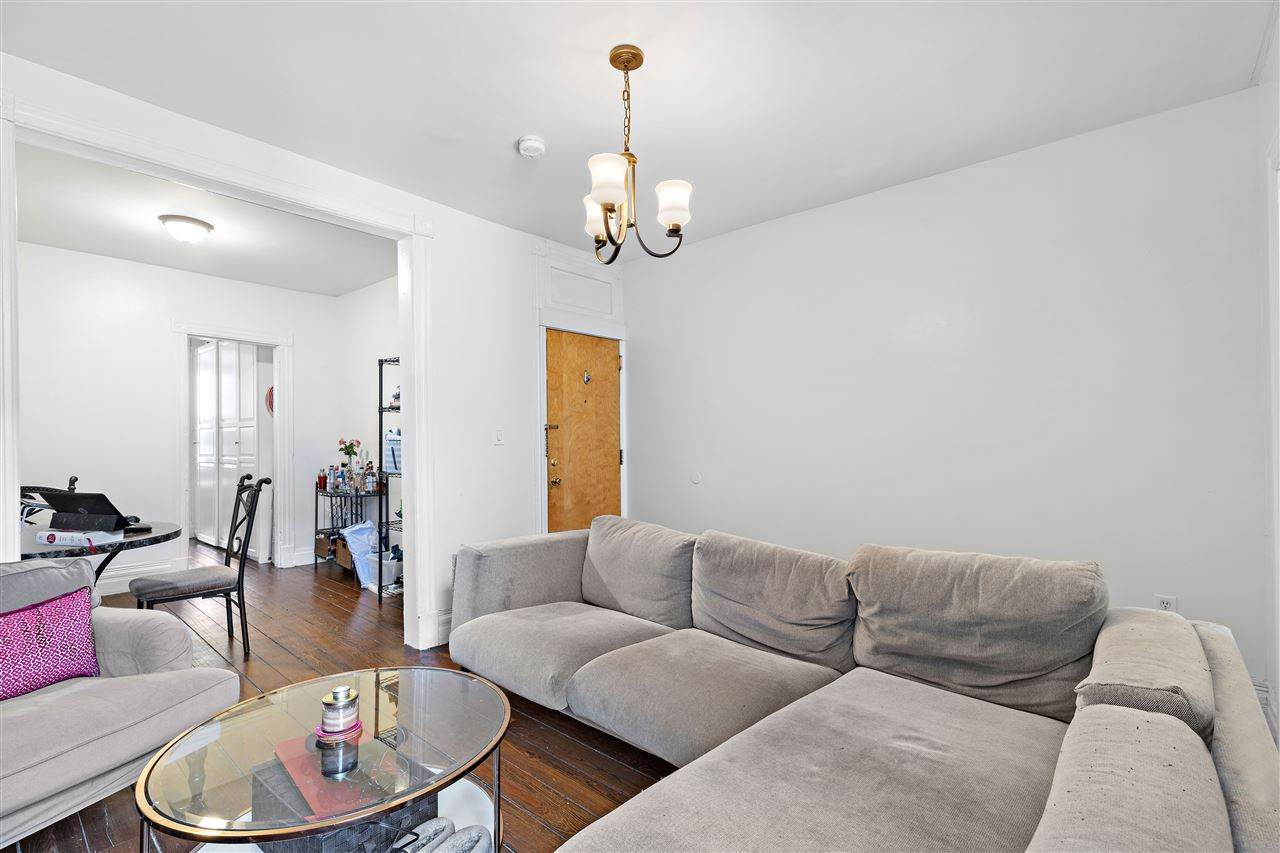 1212 Washington St - Photo 1